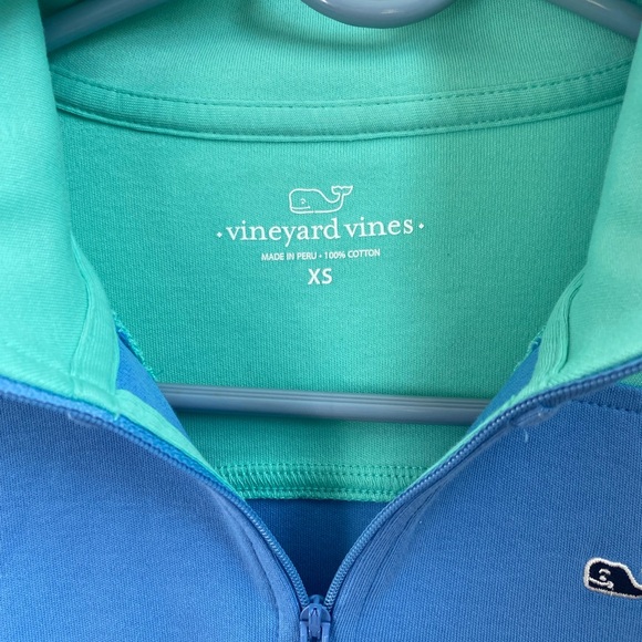 Vineyard Vines Women’s Sweater, Size XS, Blue with Teal Shoulders, Quarter Zip - Picture 3 of 3
